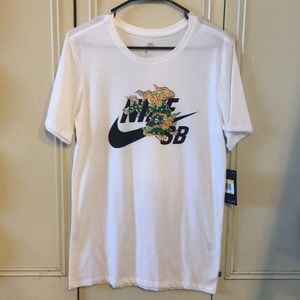 NWT Nike SB TShirt